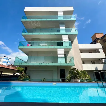 Relaxing In A Beachside Flat * Lignano Sabbiadoro